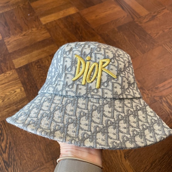 Dior Monogram Bucket Hat with Gold Embroidery spell out - Picture 1 of 5